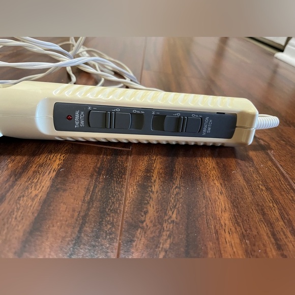 Conair Body Relaxer adjustable angle heated massager - Picture 2 of 5